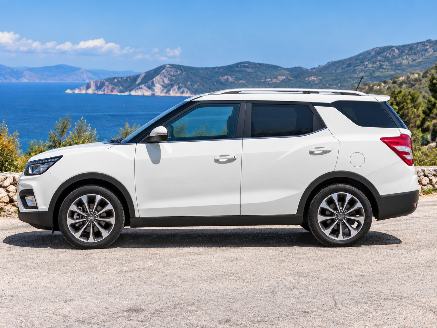 SsangYong Tivoli XLV Automatic thumbnail 5